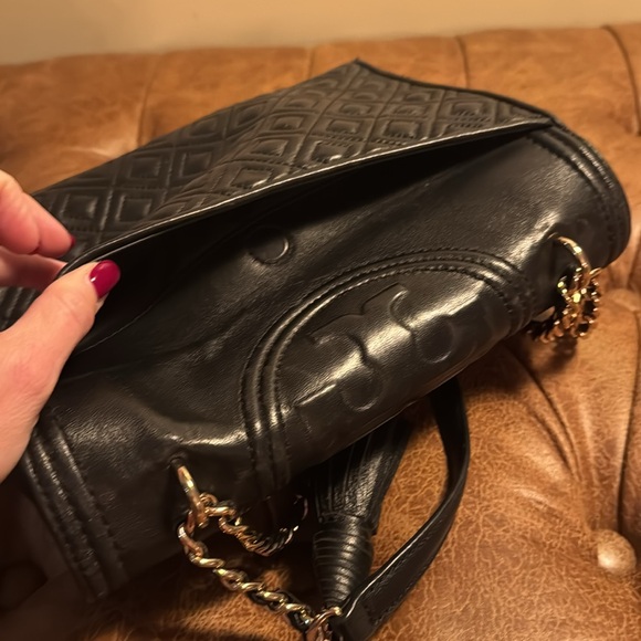 Tory Burch Fleming Quilted Convertible Shoulder Bag - Picture 3 of 15